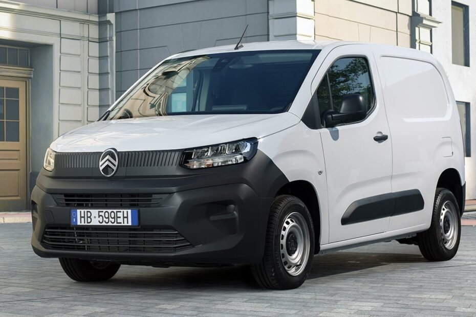 Nuevo Citroën Berlingo Van First, más asequible y práctico para facilitar la vida laboral