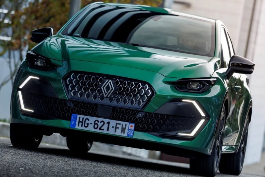 Renault Clio presume de 1.450 km de autonomía y Etiqueta ECO, estos son sus precios en España
