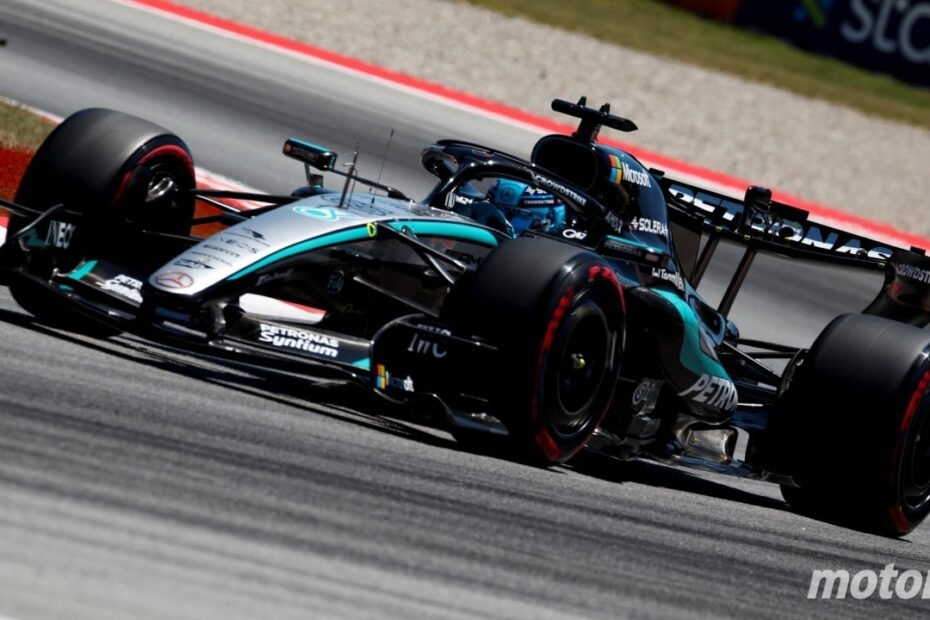 Russell aprovecha las dificultades de Antonelli para liderar en Barcelona; Sainz y Alonso siguen sufriendo