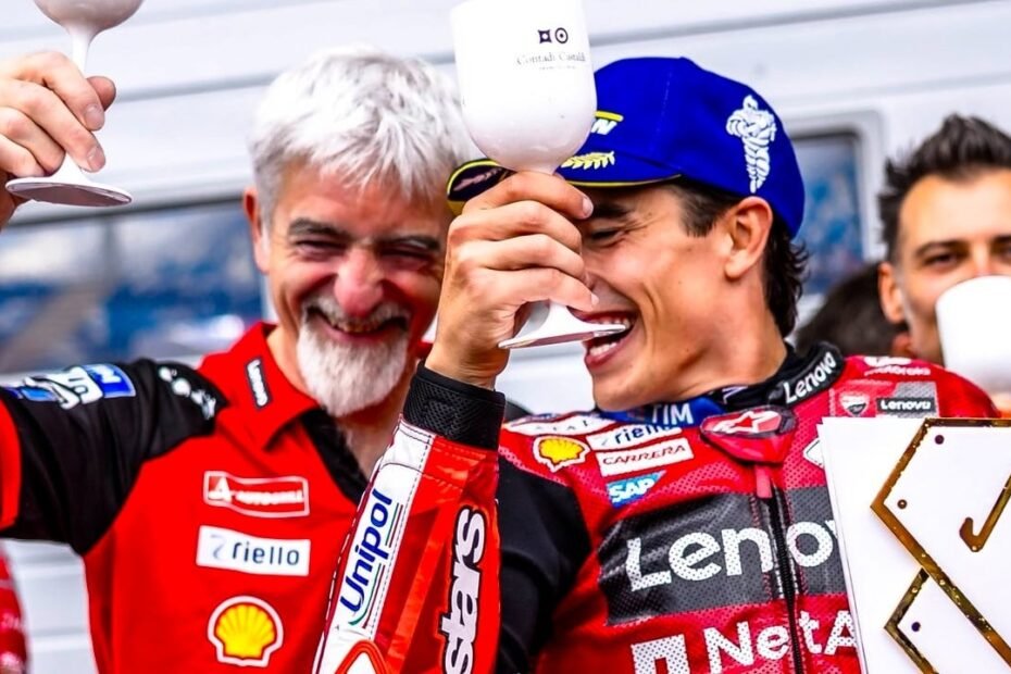 «A veces parecen dos personas enamoradas»: Tardozzi desvela la química entre Márquez y Dall'Igna en Ducati