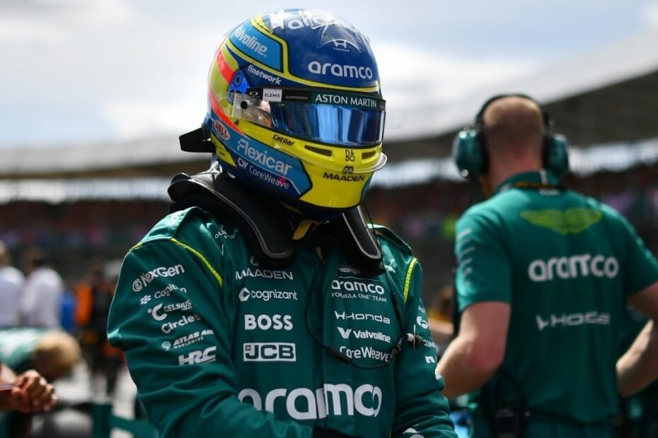 Alonso, tras el nuevo fallo del AMR26: "El coche se apagó y después volvió a encenderse"