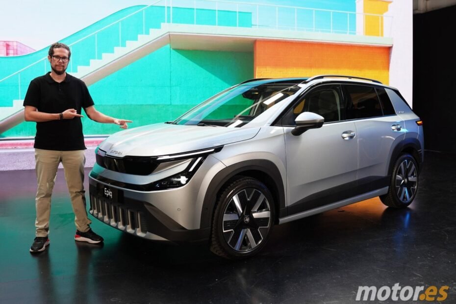 Así es el Skoda Epiq: el eléctrico pequeño que quiere ser el coche lógico de muchas familias