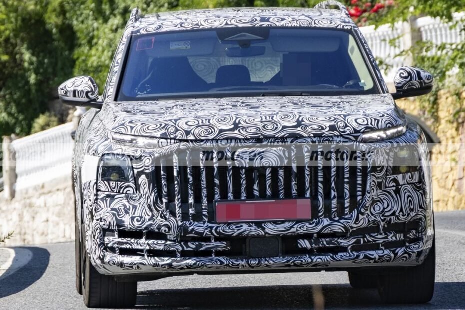 El Audi Q9 Horch está listo, las últimas fotos espía destapan el SUV de lujo que desafiará al Maybach GLS