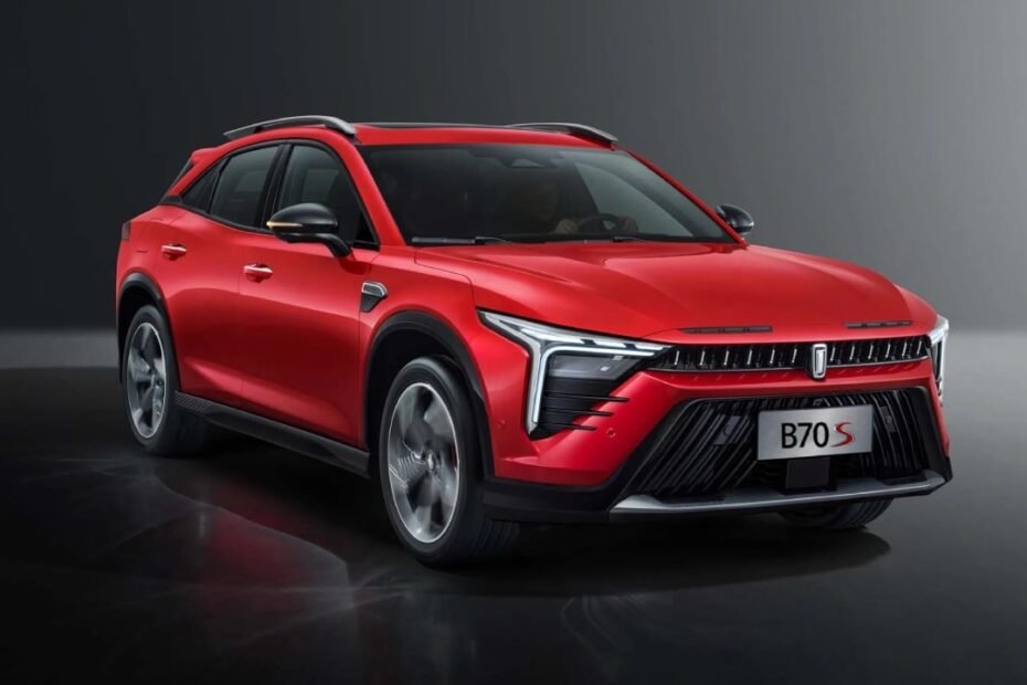 El Bestune B70S llega a Europa con 265 CV y 10.000 euros menos que el CUPRA Formentor VZ