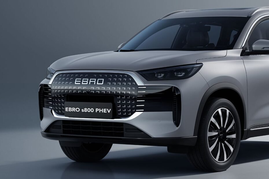 El mejorado EBRO S800 PHEV se presenta con cambios en diseño y nuevo equipamiento