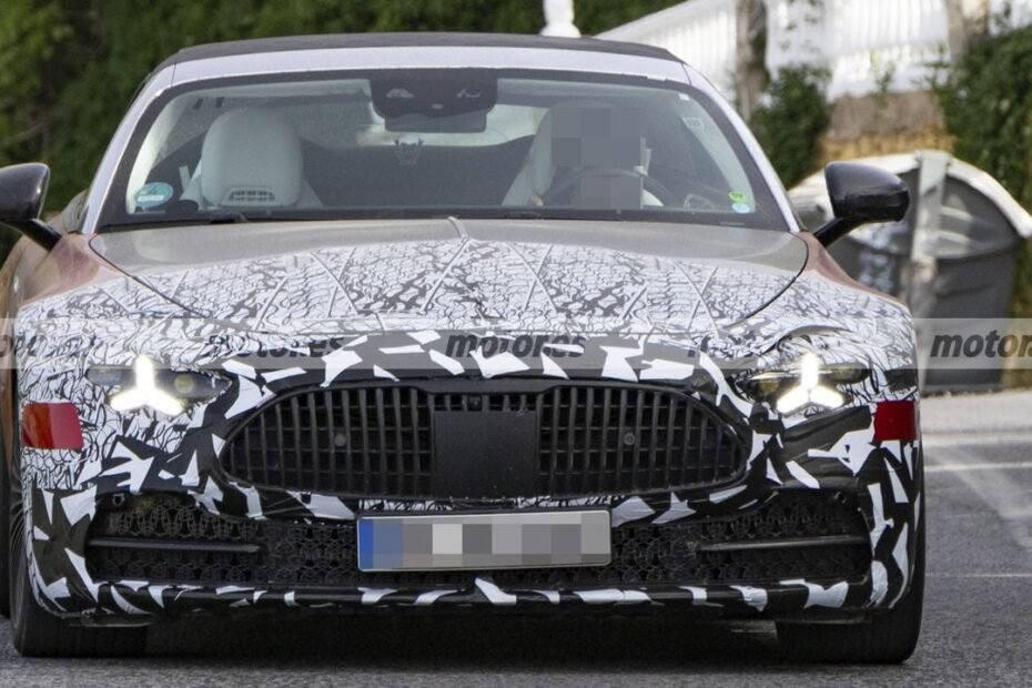 El Mercedes-Maybach SL 680 2028 reaparece casi sin camuflaje, así cambia el descapotable de casi 300.000 euros