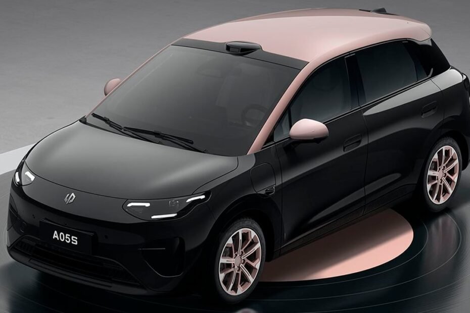 El nuevo Leapmotor B03 pone rumbo a Europa, el eléctrico de 19.000 euros con el que Stellantis apunta al Volkswagen ID. Polo