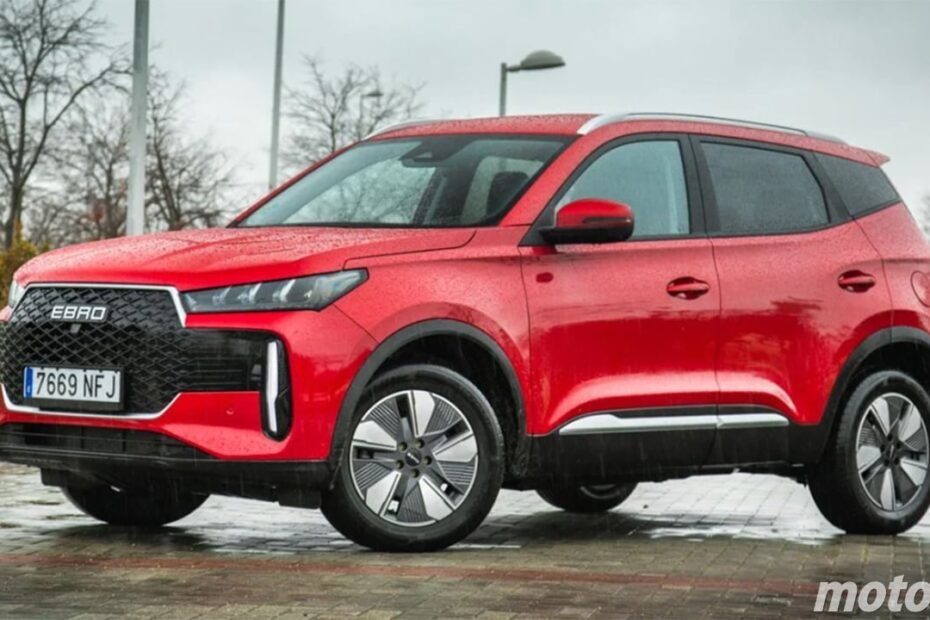 El Toyota Yaris Cross de EBRO tiene 7.200 € de descuento y, con 211 CV y etiqueta ECO, es el SUV «Made in Spain» que ni Dacia puede igualar