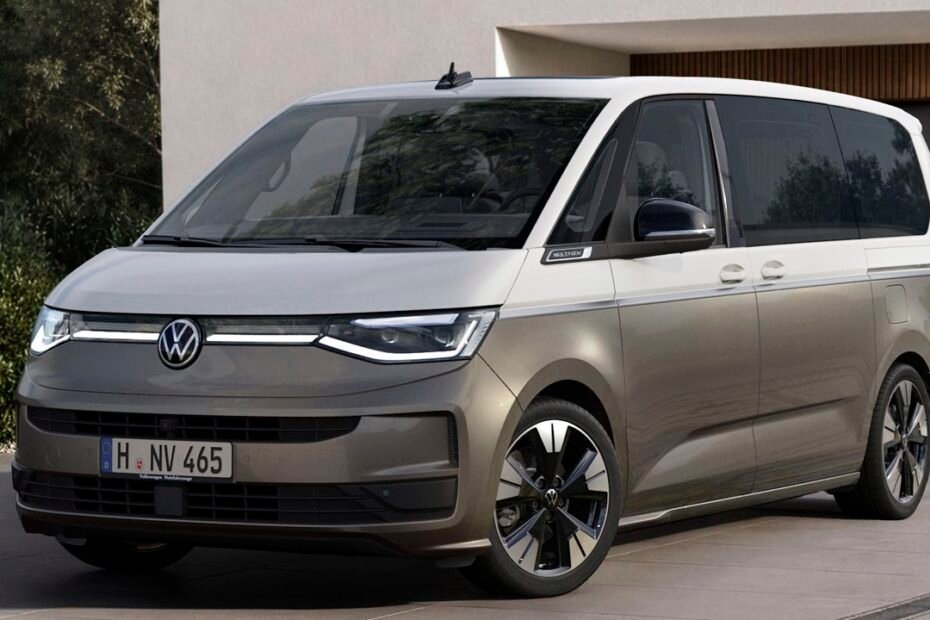 El Volkswagen Multivan 2027 anuncia sus primeros precios en Europa, así queda el renovado monovolumen alemán