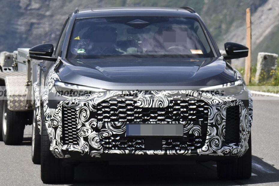 La mula del futuro Audi RS Q5 ya rueda en los Alpes y esconde mucho más de lo que parece