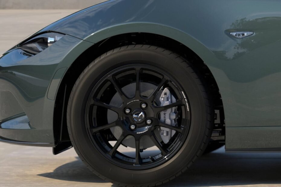 Mazda retrasa el nuevo MX-5 por un motivo inesperado, se niega a que pese más de una tonelada