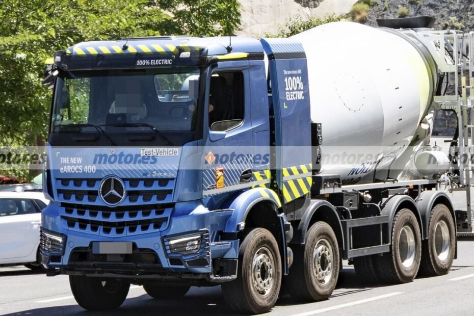 Mercedes ya vende una hormigonera eléctrica: pesa 44 toneladas y esto es lo que puede recorrer
