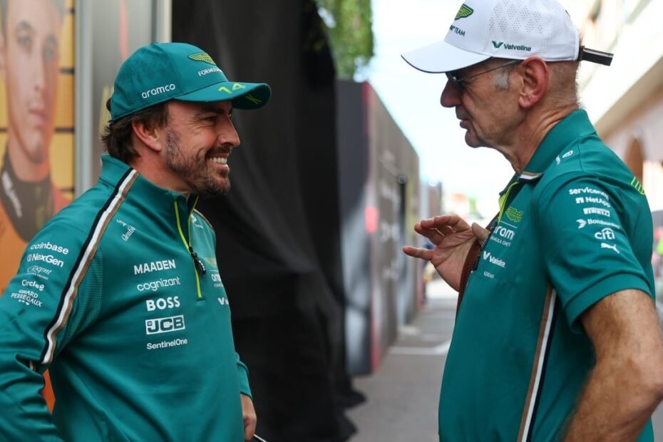 Newey se disculpa con Alonso y le pide que siga en 2027: “Soy absolutamente culpable”