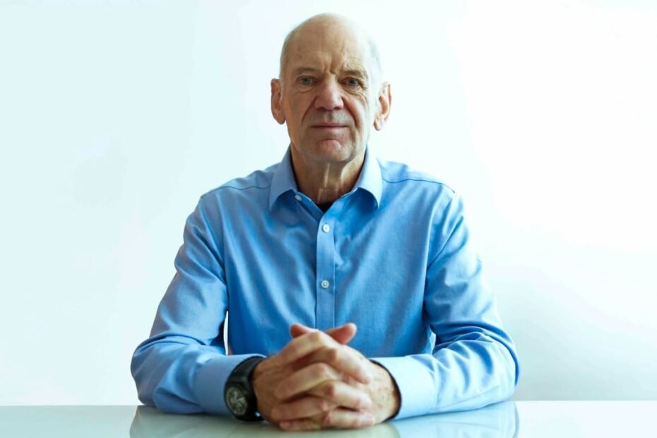 Newey 'tira de la manta' y desnuda el megaproyecto de Aston Martin: «Años dependiendo de herramientas y procesos mal hechos»