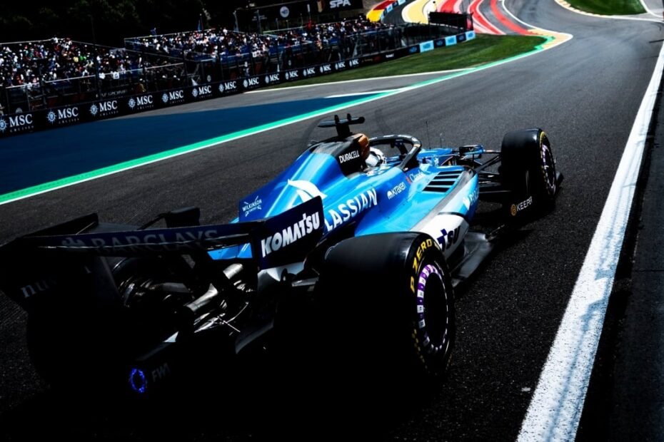«Vamos a contrapié»: Albon desvela la hoja de ruta de Williams entre Bakú y el coche del próximo año