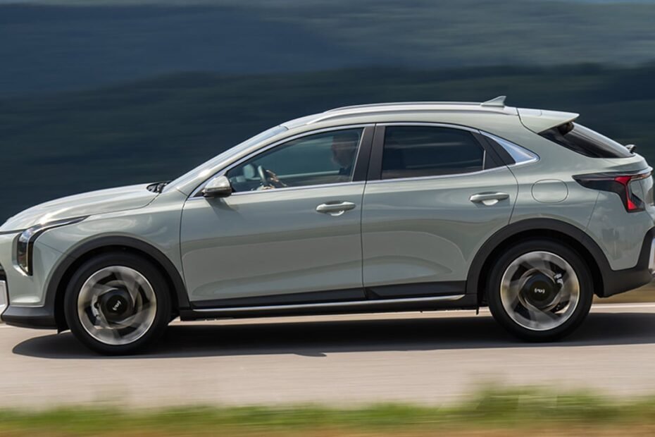 Con 7.500 € de descuento, compacto y altura de SUV, este renovado KIA es el chollo con etiqueta ECO que MG no esperaba