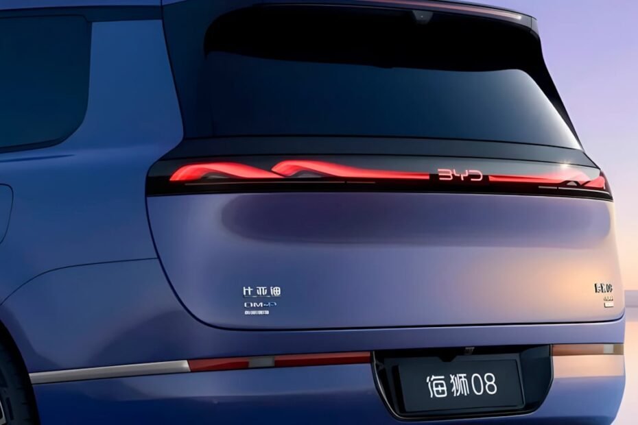 El nuevo BYD Sealion 08 pone patas arriba los SUV Premium con un PHEV de 400 km de autonomía