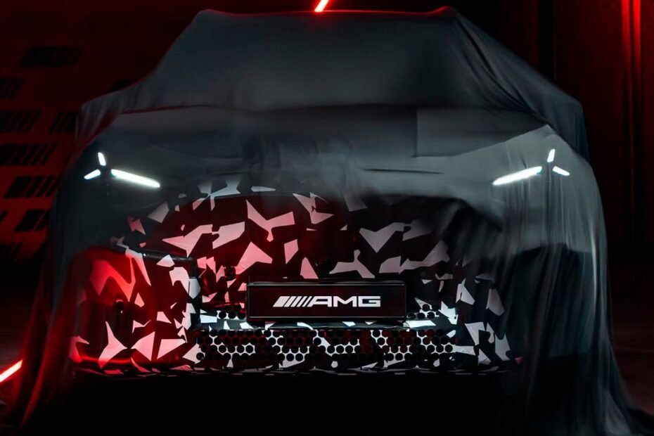 El nuevo Mercedes-AMG GT SUV eléctrico ya deja ver su nueva cara, pero lo realmente brutal está bajo la carrocería