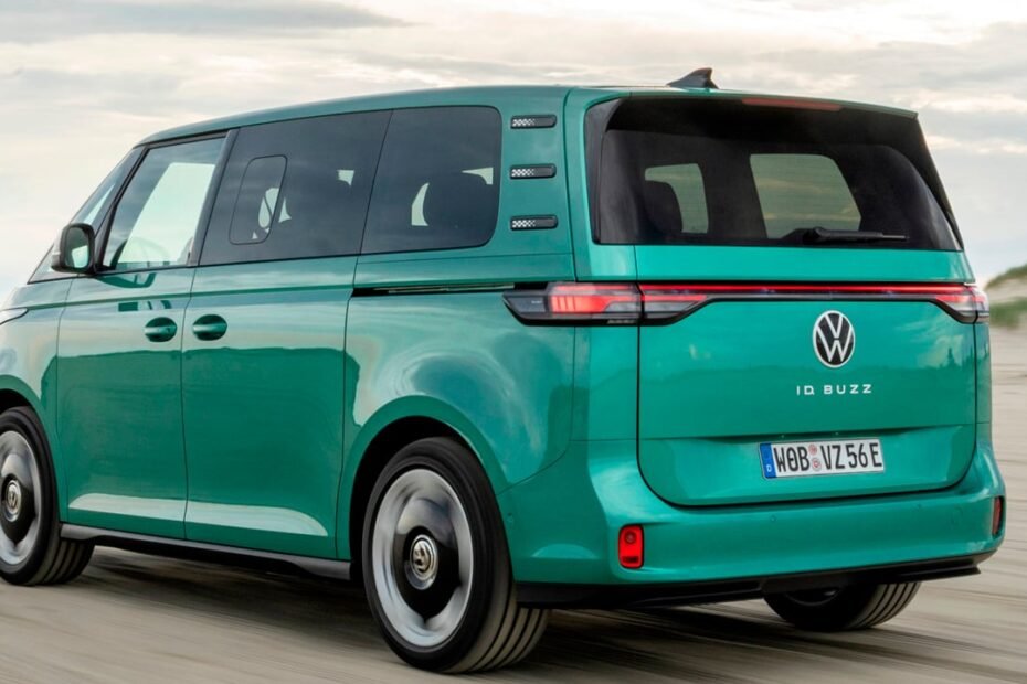 El Volkswagen ID. BUZZ necesita vender más y la marca responde con una versión que hasta ahora no tenía