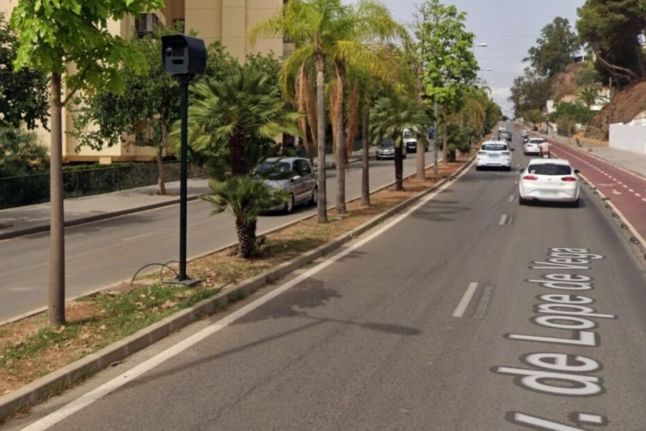 «Es intolerable»: denuncian que un radar de Málaga lleva tres años duplicando multas sin que el Ayuntamiento lo corrija