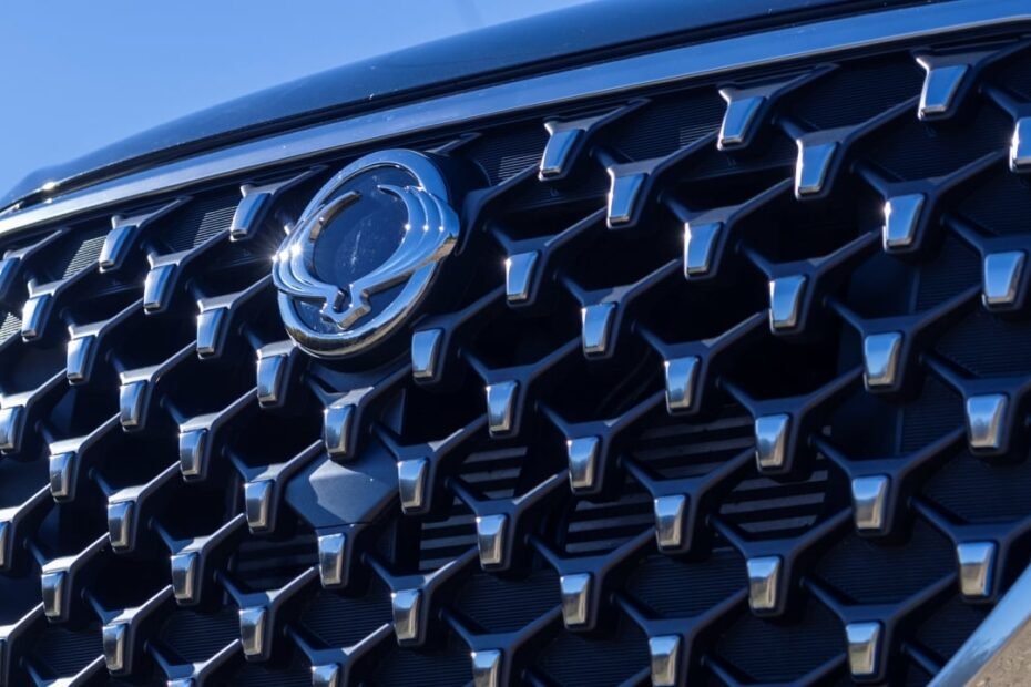 KGM prepara el sucesor del Rexton para 2027: el nuevo SUV llegará con sorpresa y parentesco con EBRO