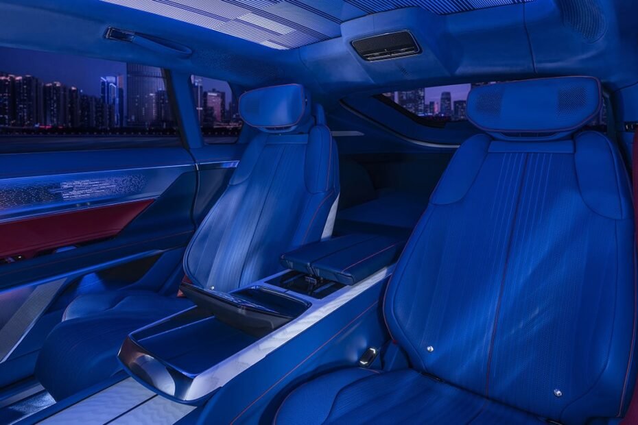 Los gadgets inútiles que invaden el coche moderno solo son la excusa perfecta para hacerte pagar de más