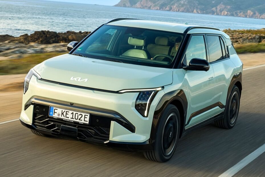 Seis funciones del Kia EV3 que cobran sentido en verano (y la letra pequeña que conviene conocer de cada una)
