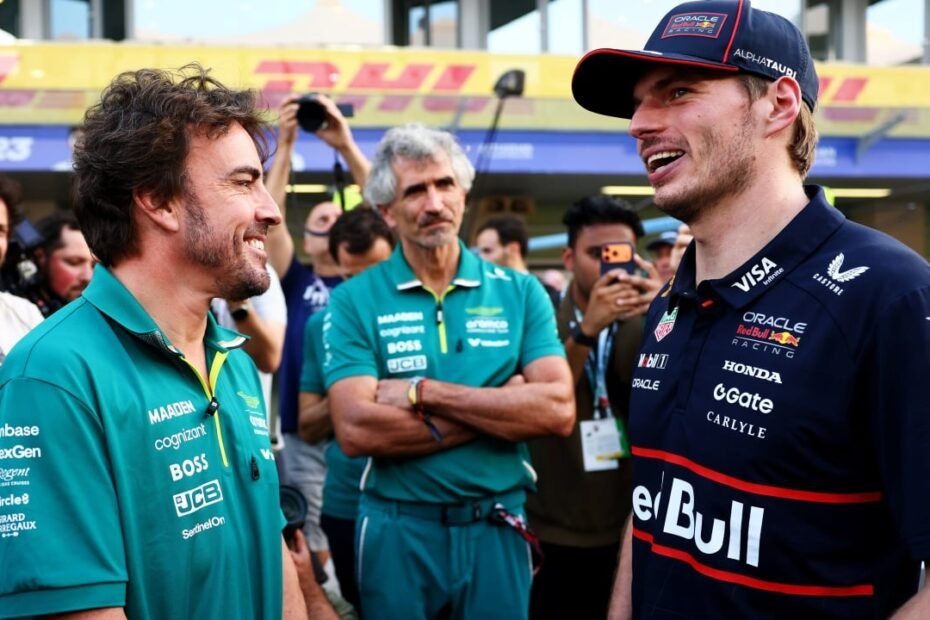 «Si yo fuera Alonso, firmaría con Aston Martin lo antes posible y, si fuera Verstappen, me gustaría afrontar el reto»
