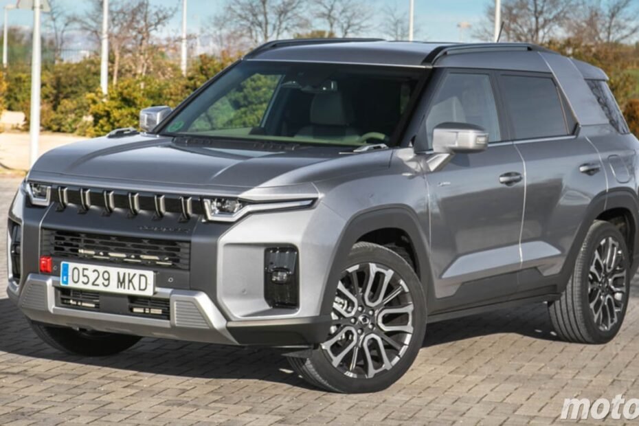 9.000 € de descuento y maletero gigante de 839 litros, el KGM Torres a precio de Dacia es el chollo que ni Omoda puede igualar