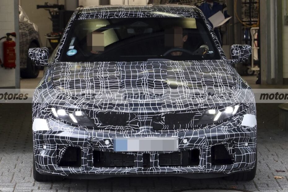 El BMW M3 de gasolina sobrevivirá al eléctrico, seguirá con seis cilindros y más de 500 CV pero no llegará hasta 2028