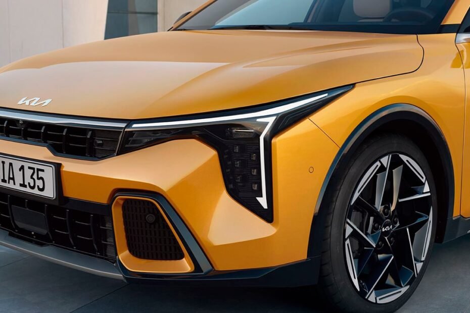 El KIA K4 se mete de lleno en la guerra de los compactos híbridos, 154 CV para poner contra las cuerdas al Corolla y al Golf