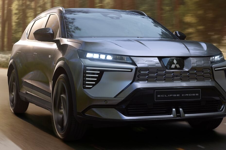 El Mitsubishi Eclipse Cross eléctrico estrena una batería LFP de 466 km que carga más rápido que la de 89 kWh