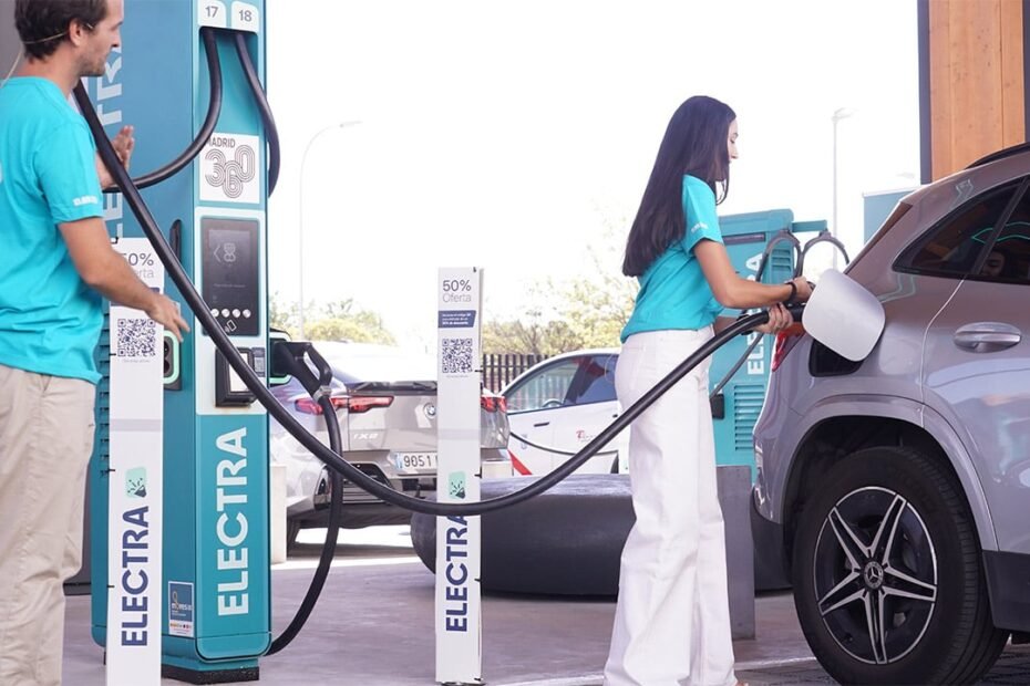 La estación urbana de recarga más potente de Europa está en Madrid: carga un eléctrico en 10 minutos