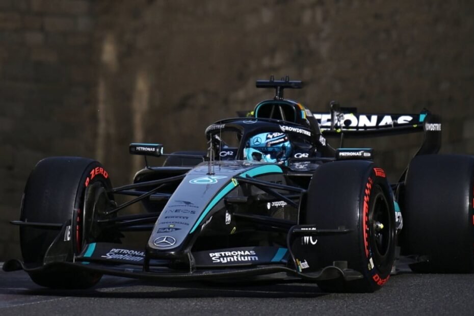 Russell revienta el cronómetro en Bakú, Antonelli sucumbe y Sainz rompe todos los pronósticos
