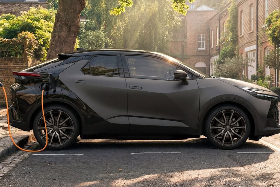 Toyota pone precio al nuevo C-HR, llega la gama 2027 con un acabado GR Sport más deportivo