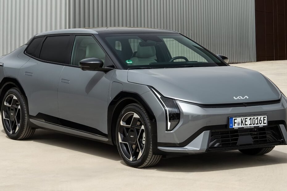 7.900 € de descuento, 204 CV y 456 km de autonomía, el KIA EV4 Fastback se pone a tiro con un precio más barato