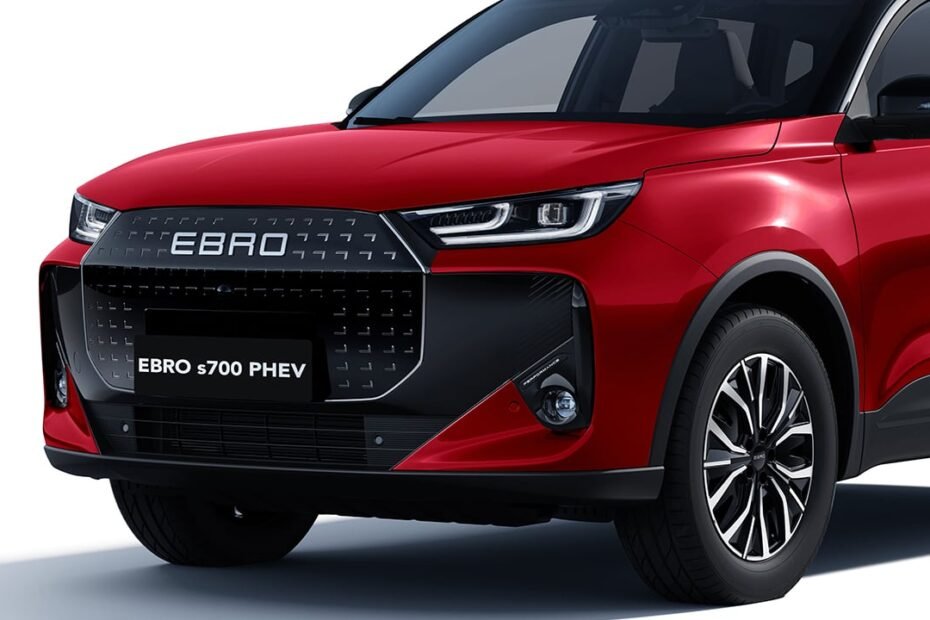 EBRO actualiza su híbrido enchufable más vendido, el nuevo S700 PHEV llega con mejoras en diseño, equipamiento y acabados
