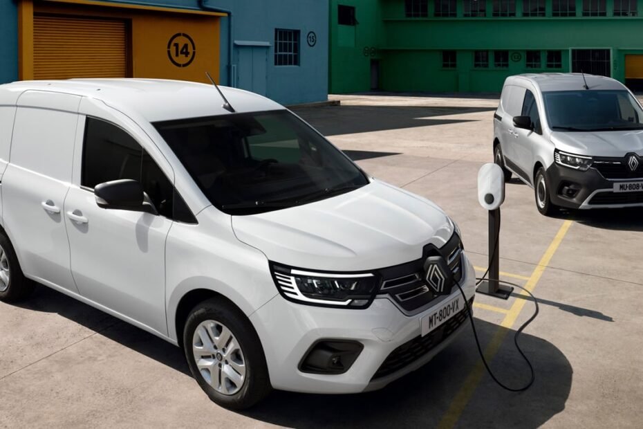 La Renault Kangoo eléctrica 2027 gana 61 km de autonomía y ahora necesita 10 minutos menos para cargar